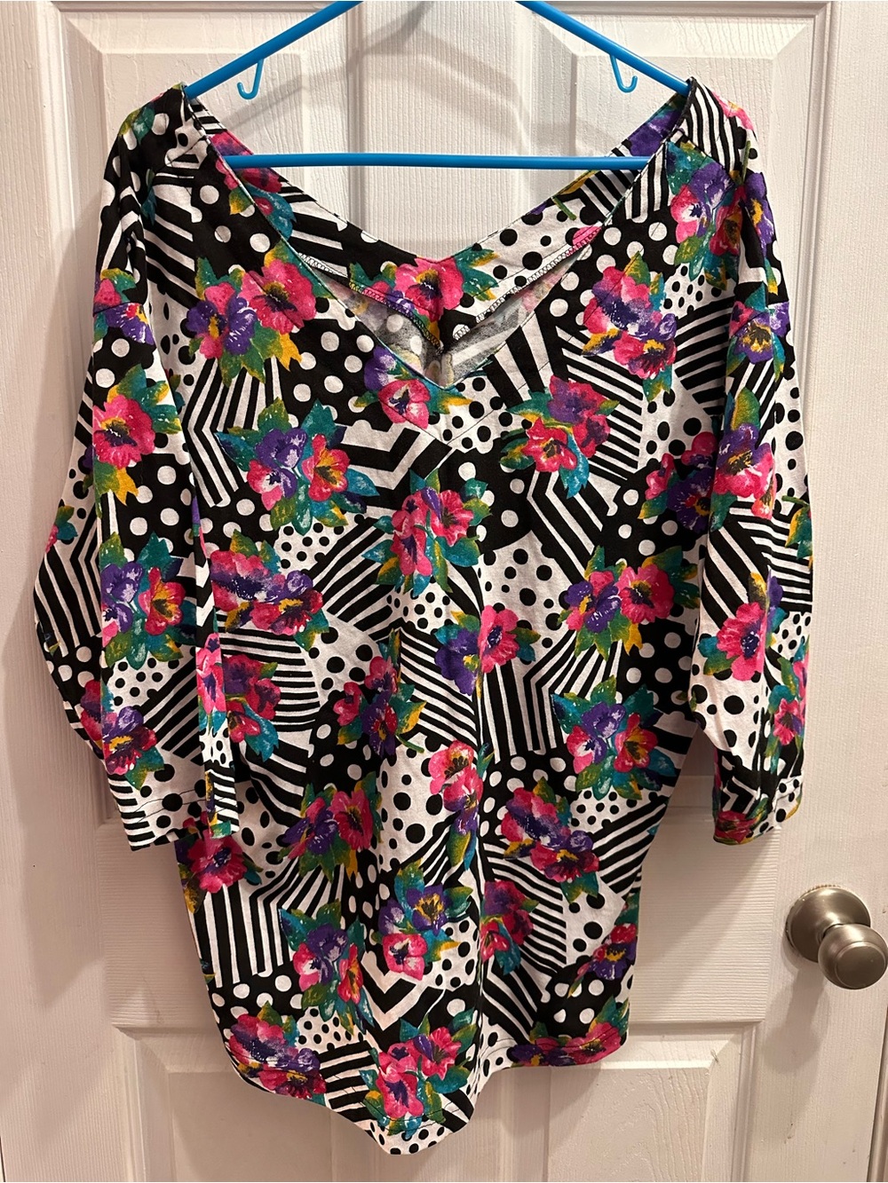 Vibrant Black Floral Geometric Women's Top 3/4 length sleeves